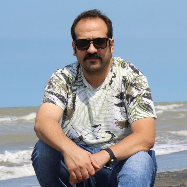 محسن خوشکام